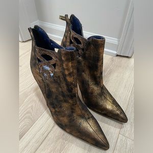 Valentina Rangoni heeled booties size 8